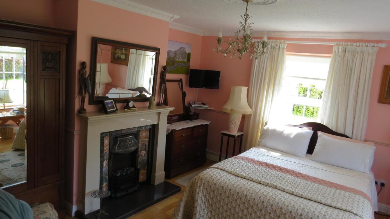 Tyreda Bed & Breakfast Ennis Exterior photo