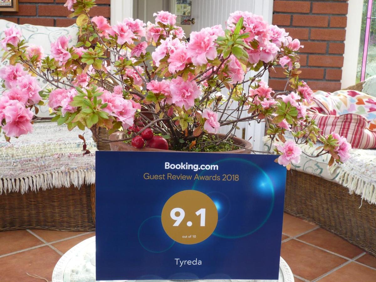 Tyreda Bed & Breakfast Ennis Exterior photo